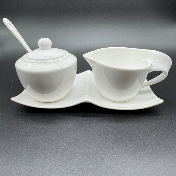 Stokes White Porcelain Sugar and Creamer 5 pces Set - Picture 1 of 9